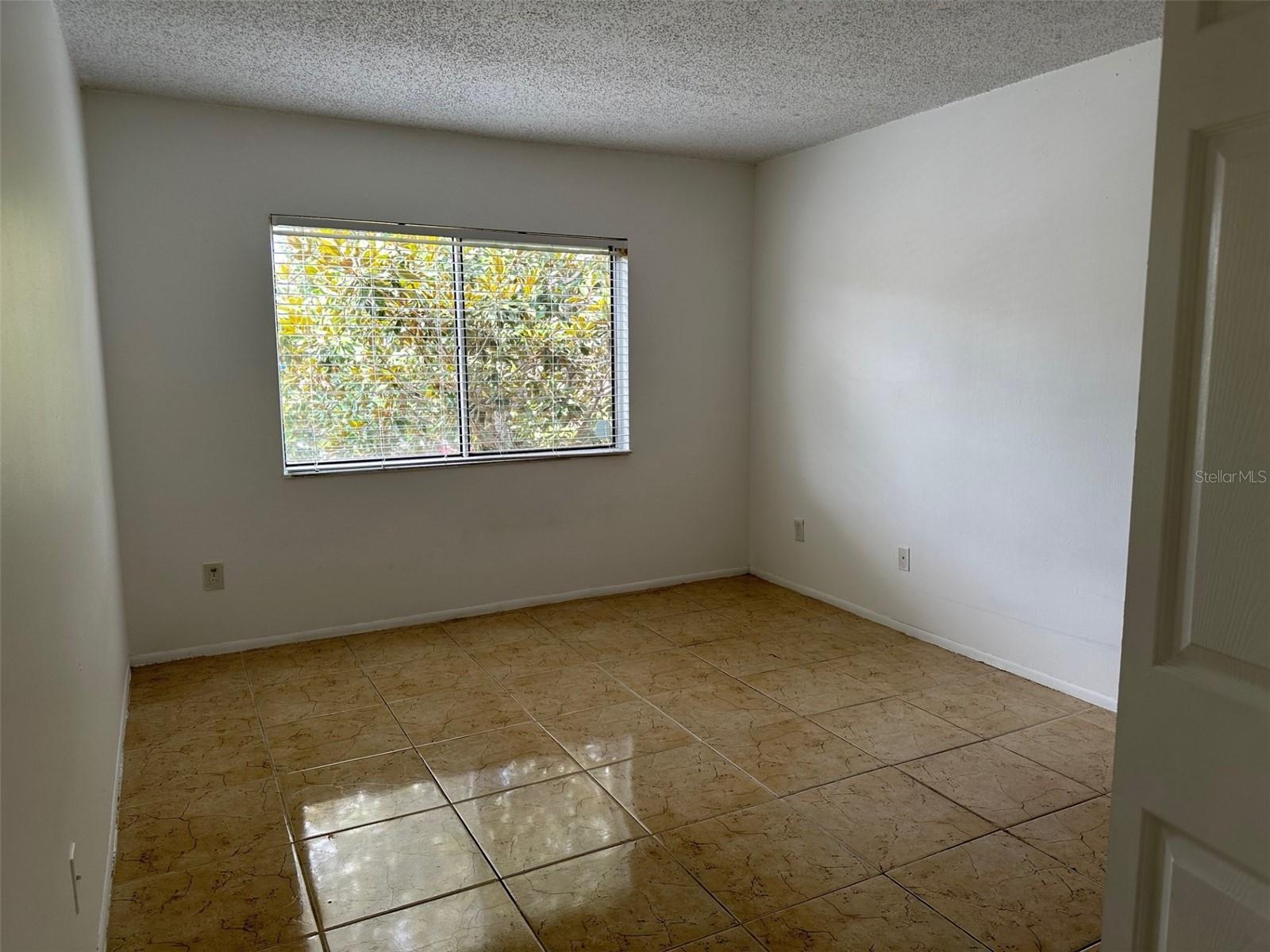 OXFORD SQUARE CONDO - Residential