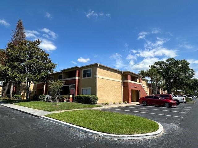 OXFORD SQUARE CONDO - Residential