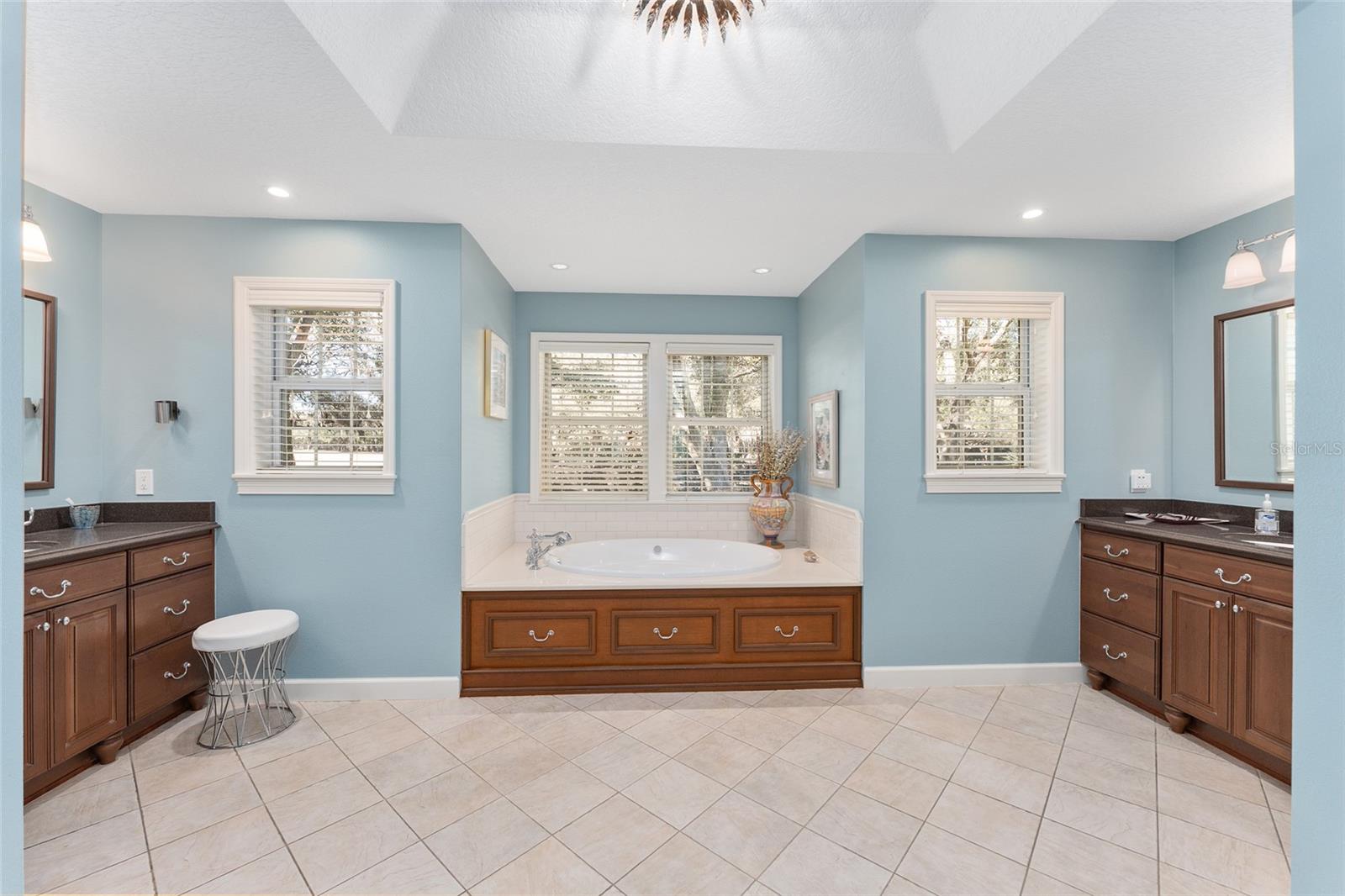 GLEN HOLLOW FARMS - Residential