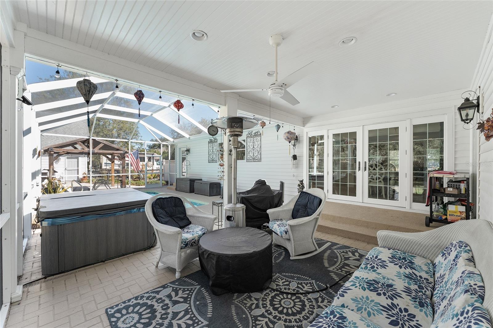 GLEN HOLLOW FARMS - Residential
