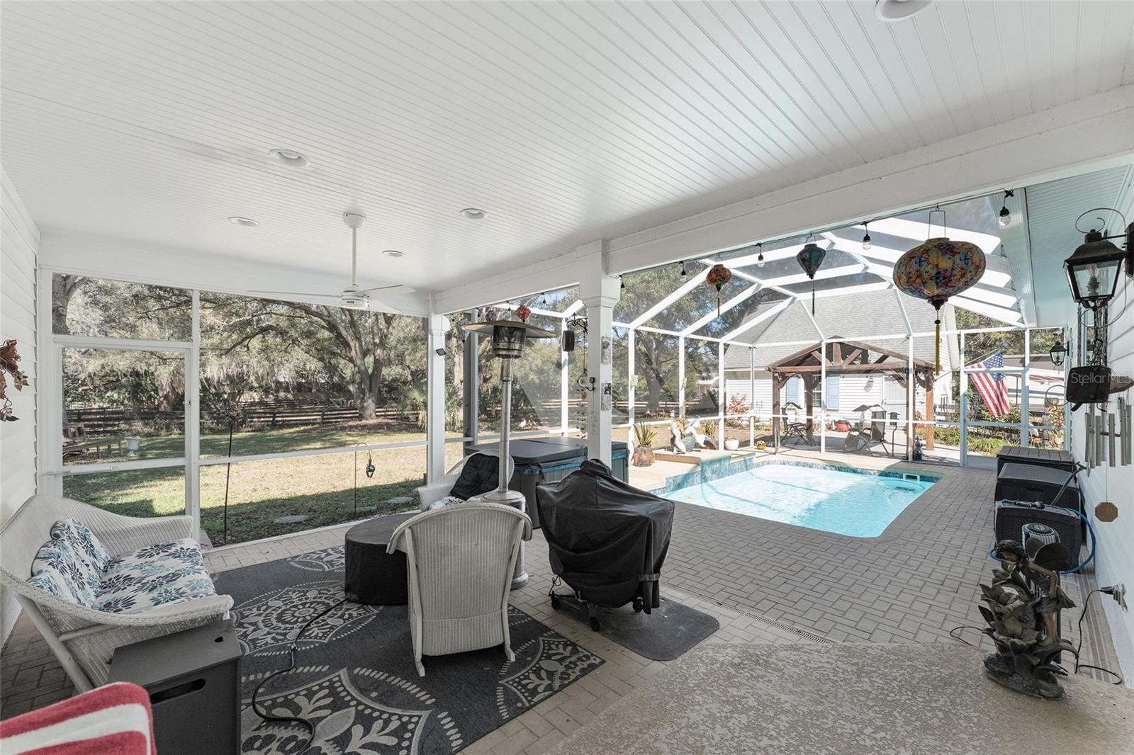 GLEN HOLLOW FARMS - Residential