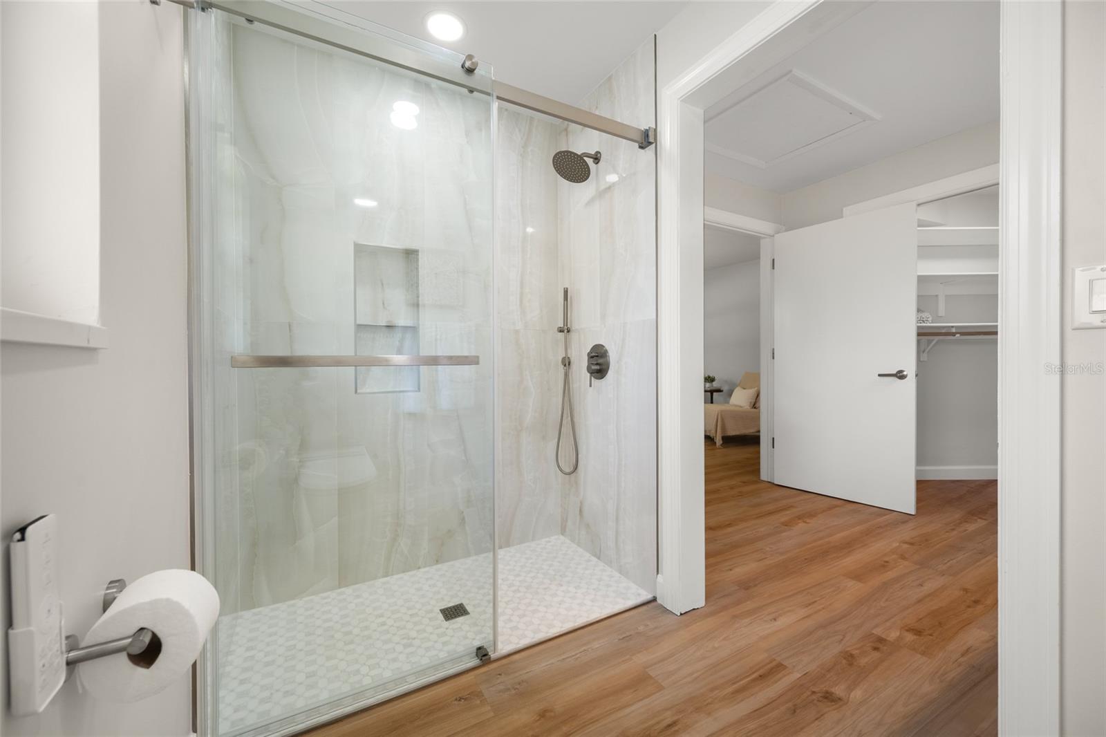 BELLEAIR ESTATES - Residential
