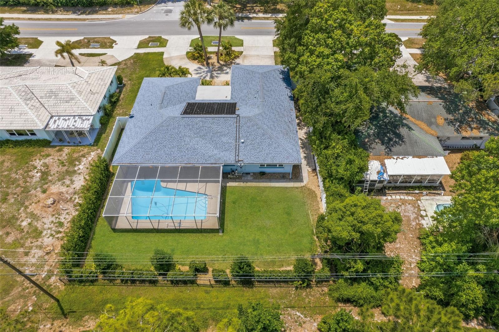 BELLEAIR ESTATES - Residential