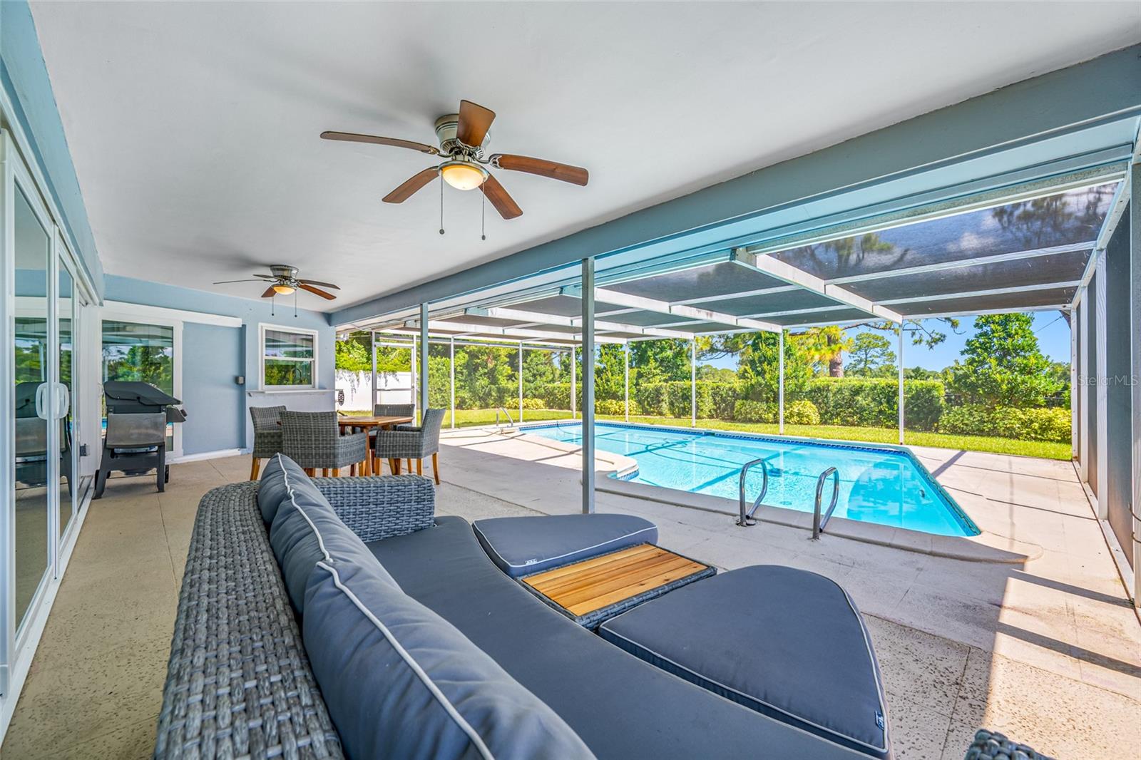 BELLEAIR ESTATES - Residential