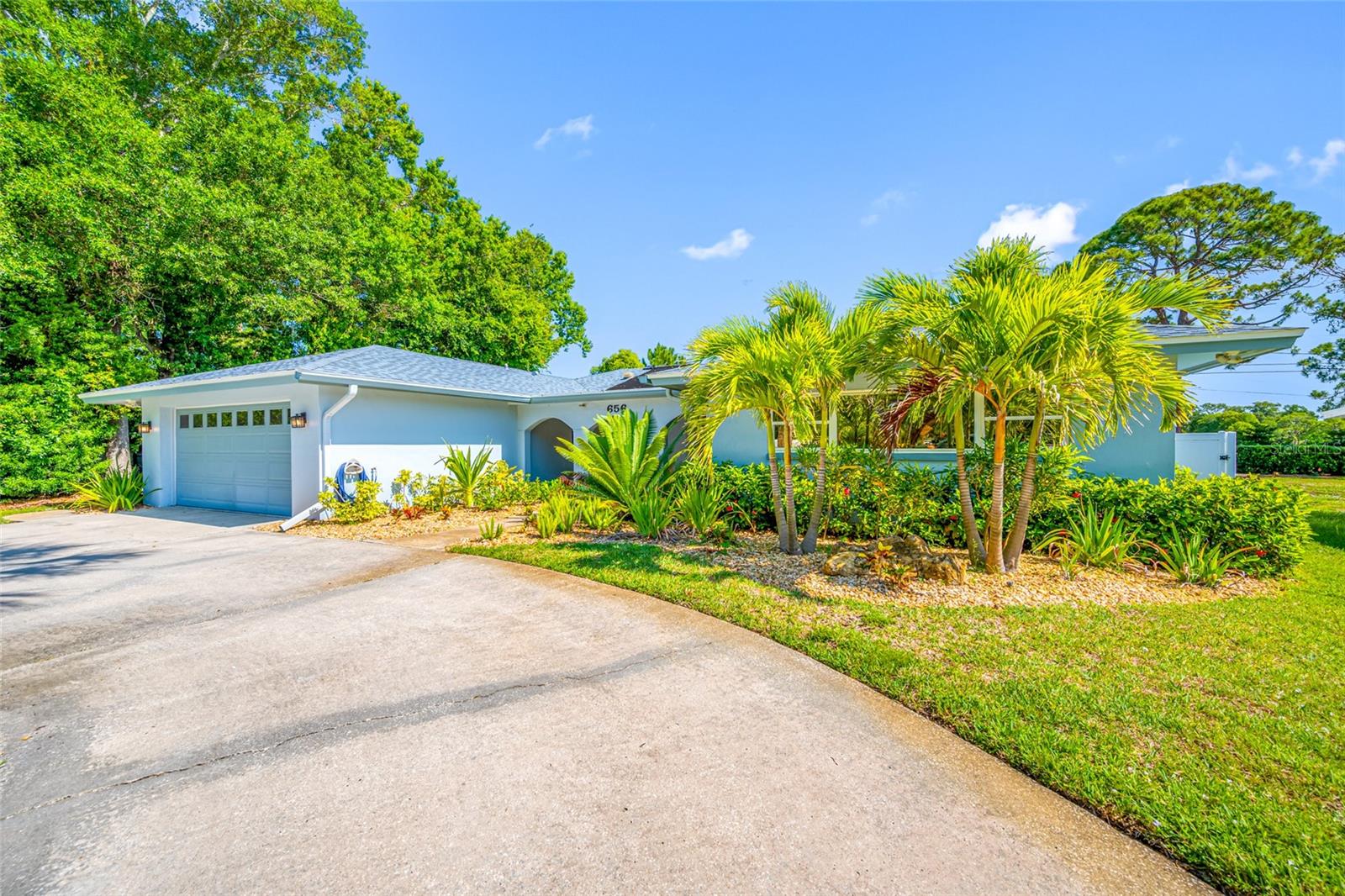 BELLEAIR ESTATES - Residential
