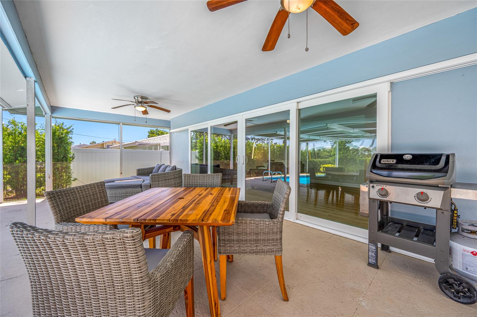BELLEAIR ESTATES - Residential