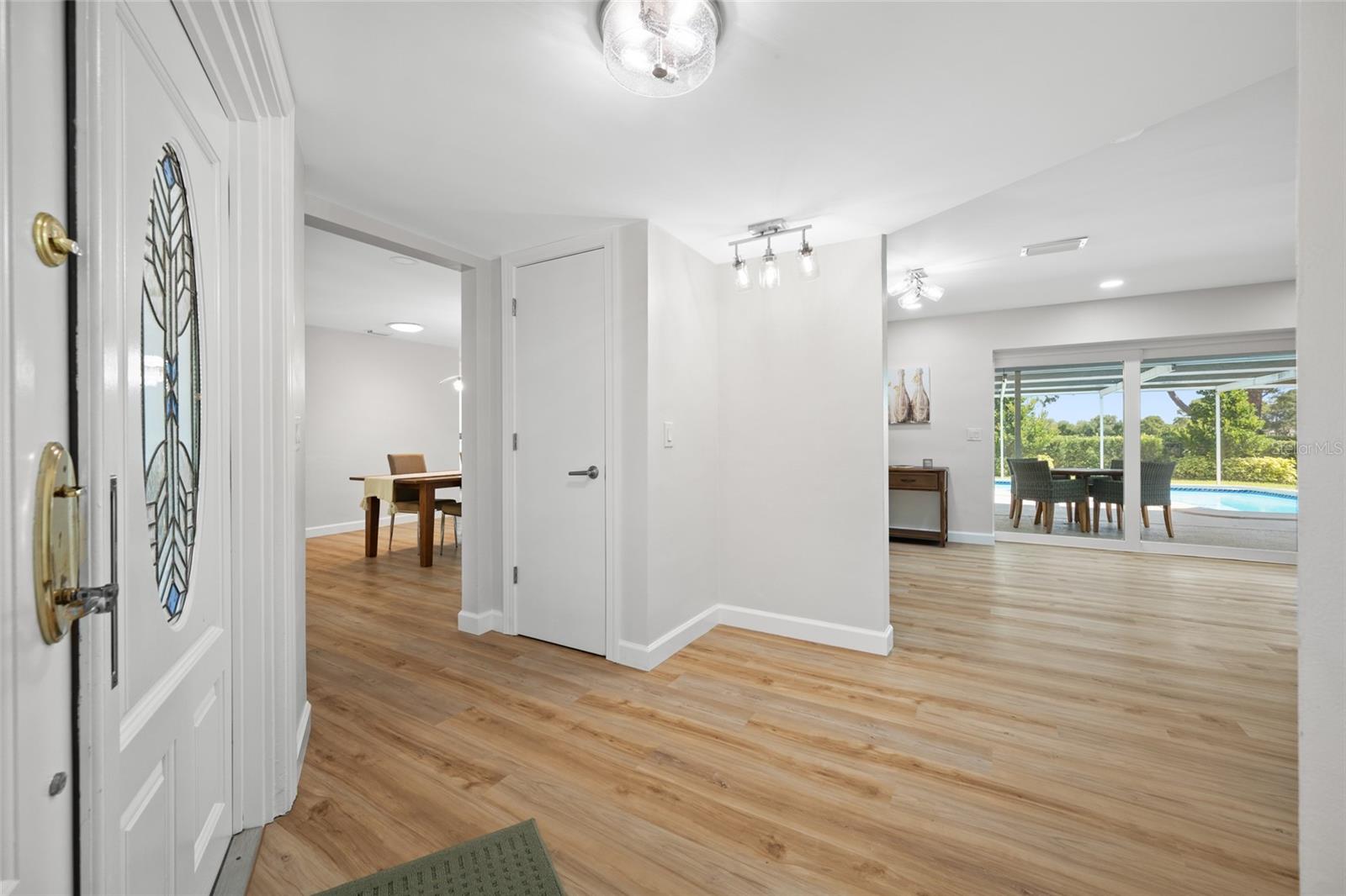 BELLEAIR ESTATES - Residential