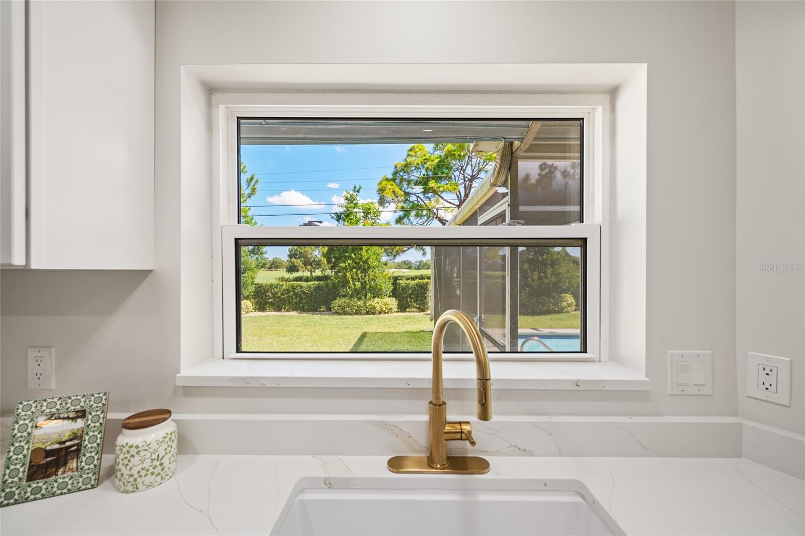 BELLEAIR ESTATES - Residential