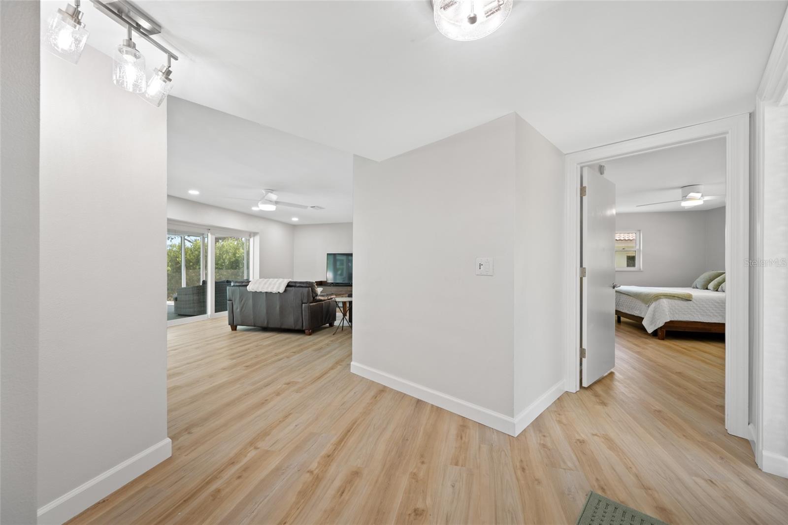 BELLEAIR ESTATES - Residential
