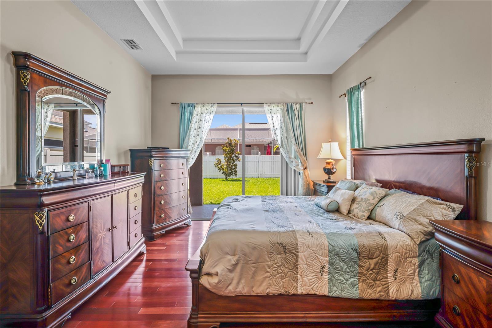 WEST HAMPTON - Residential