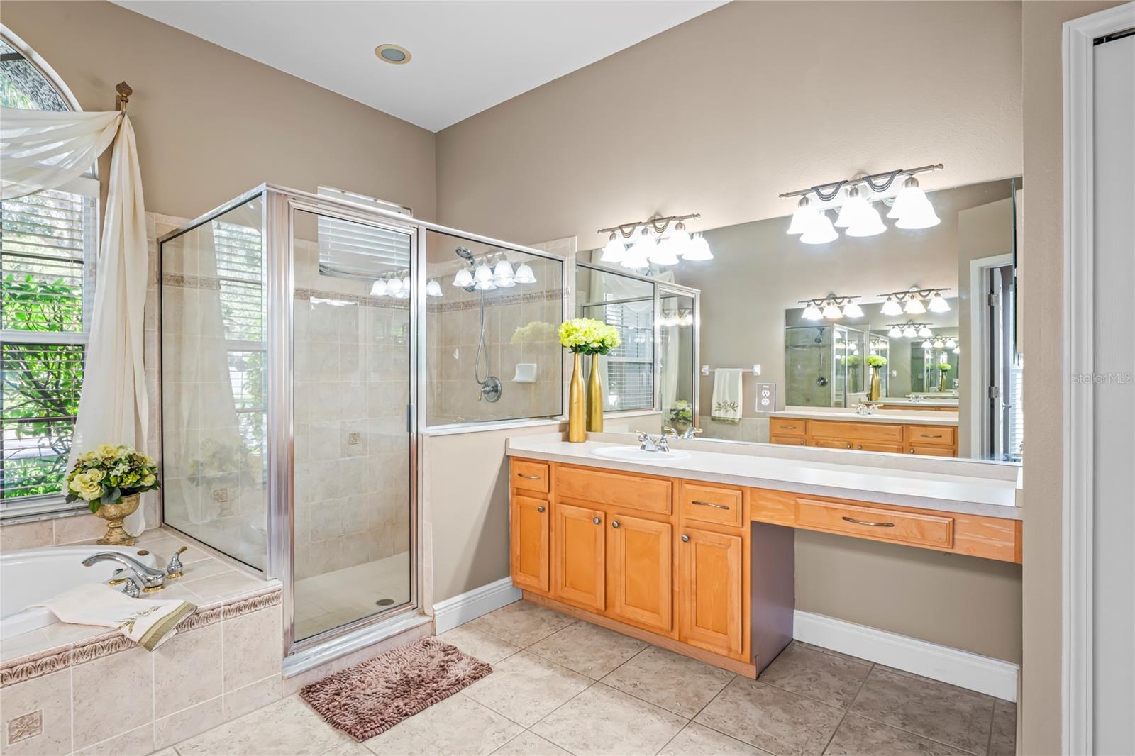 WEST HAMPTON - Residential