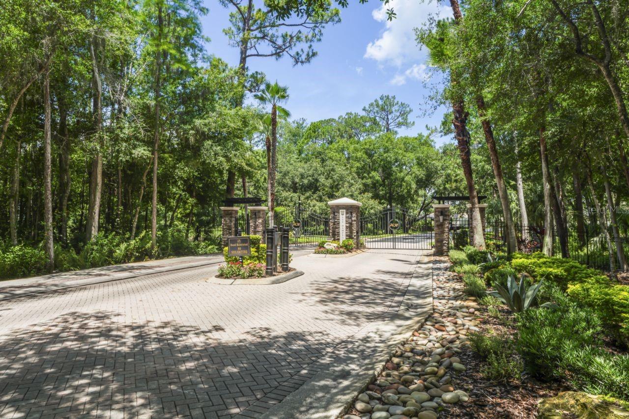 WEST HAMPTON - Residential