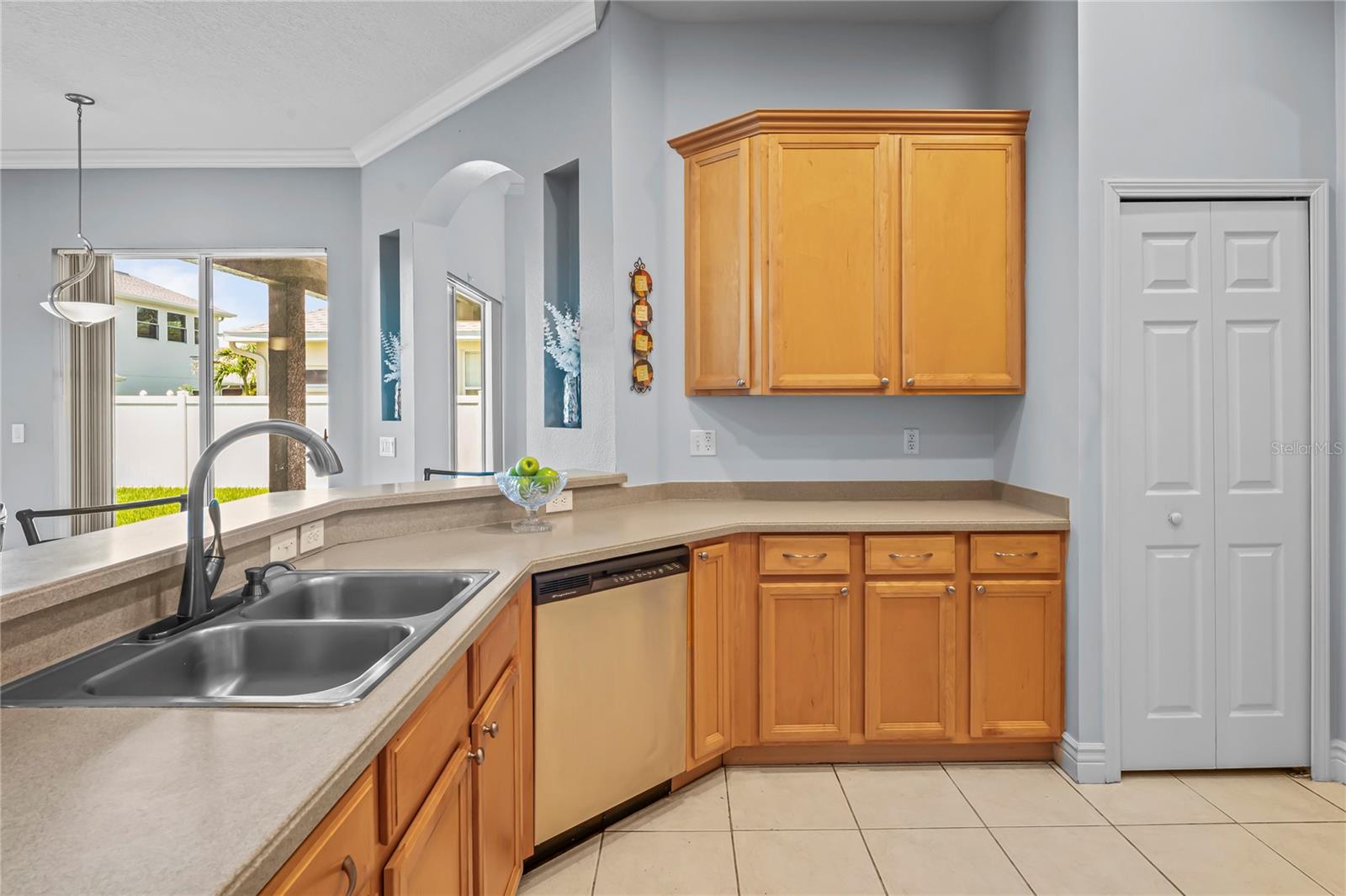 WEST HAMPTON - Residential