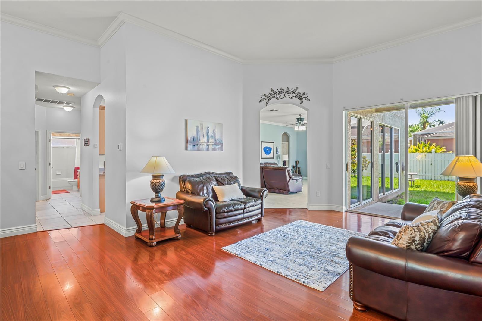 WEST HAMPTON - Residential