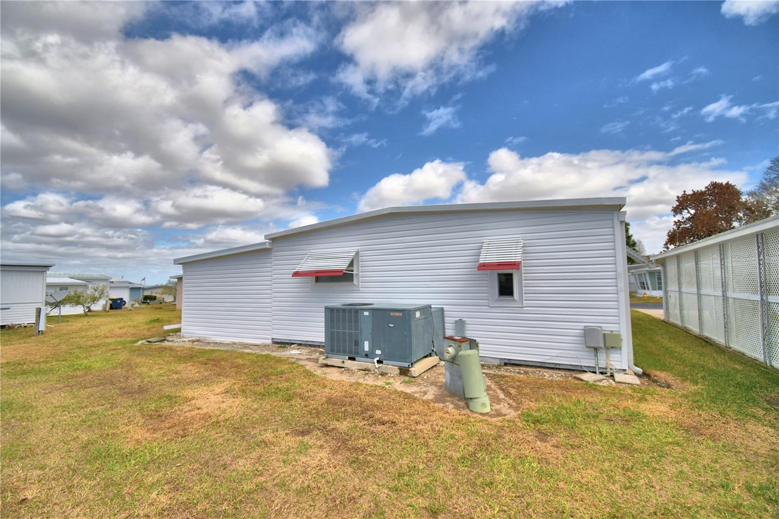 ARIANA SHORES MHP - Residential