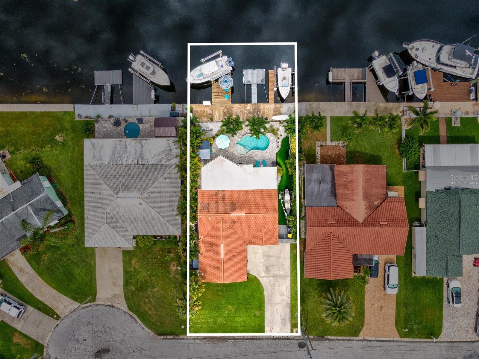 FLOR A MAR - Residential