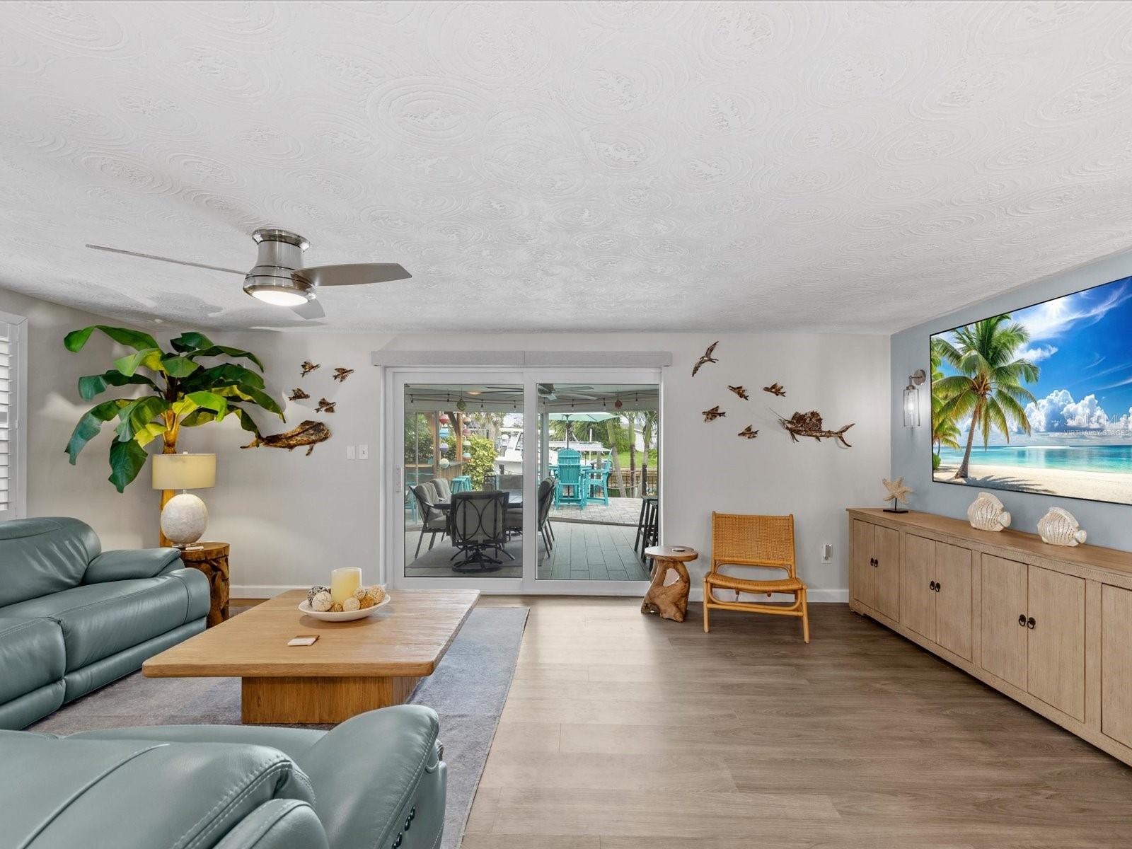 FLOR A MAR - Residential