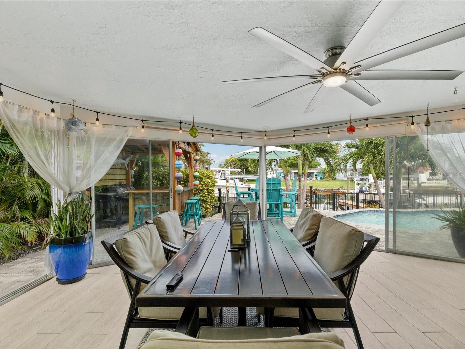 FLOR A MAR - Residential