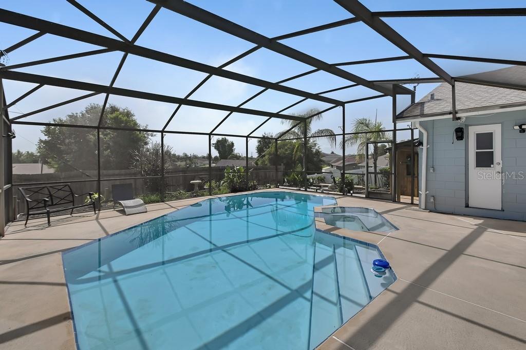 DELTONA LAKES UNIT 39 - Residential