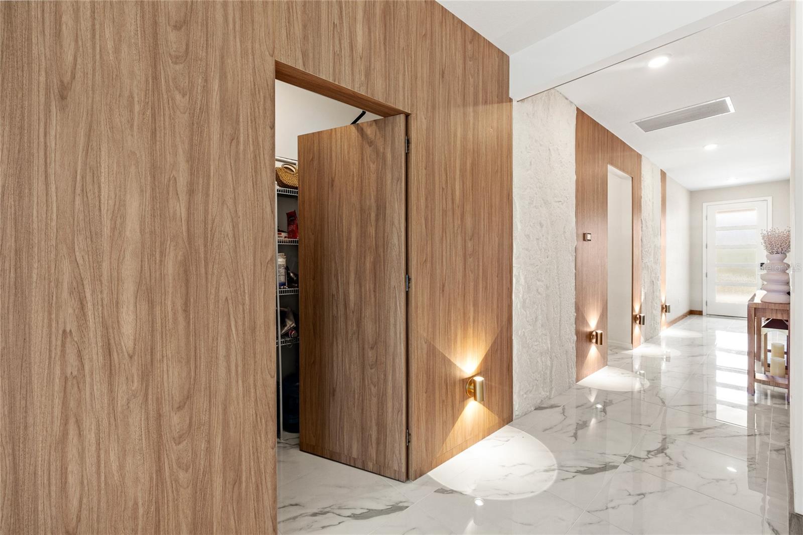 EVERBE PH 1C - Residential