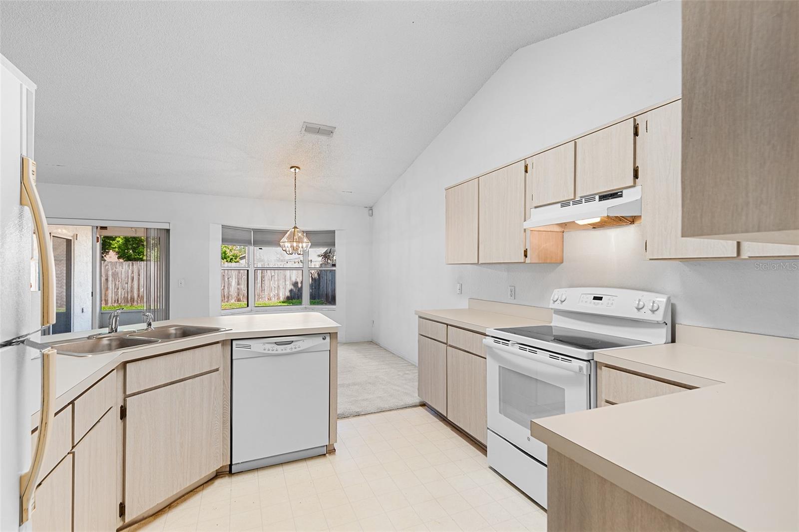 HUCKLEBERRY FIELDS - Residential