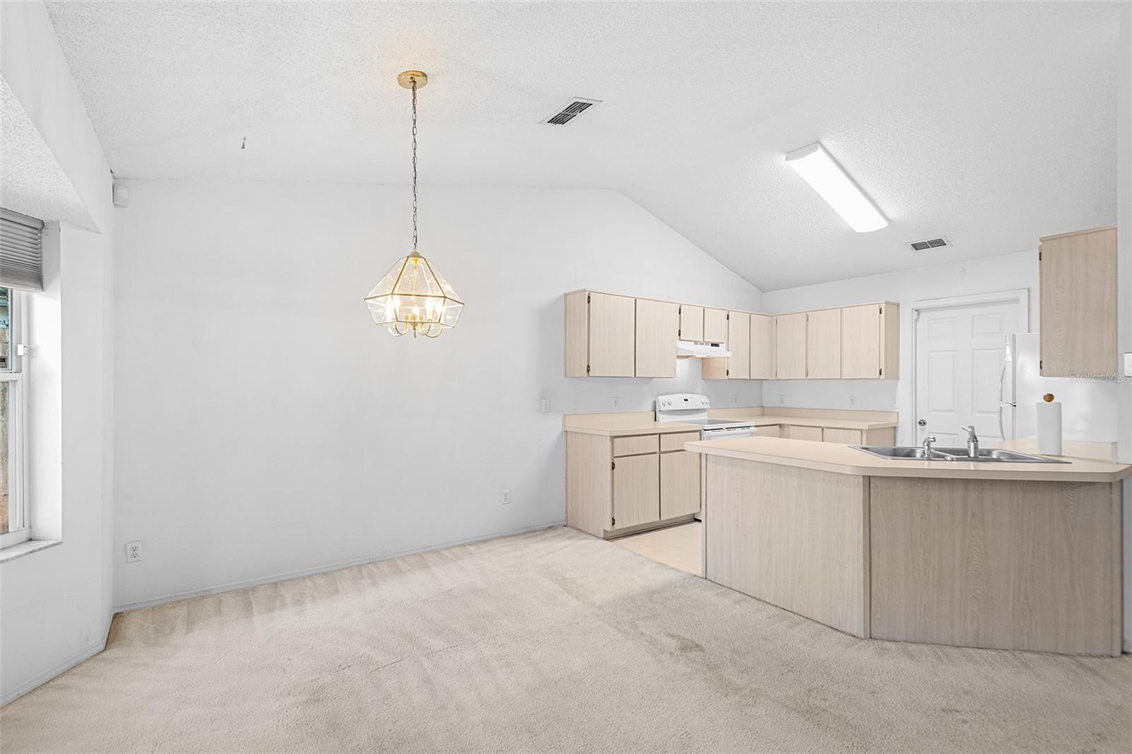 HUCKLEBERRY FIELDS - Residential