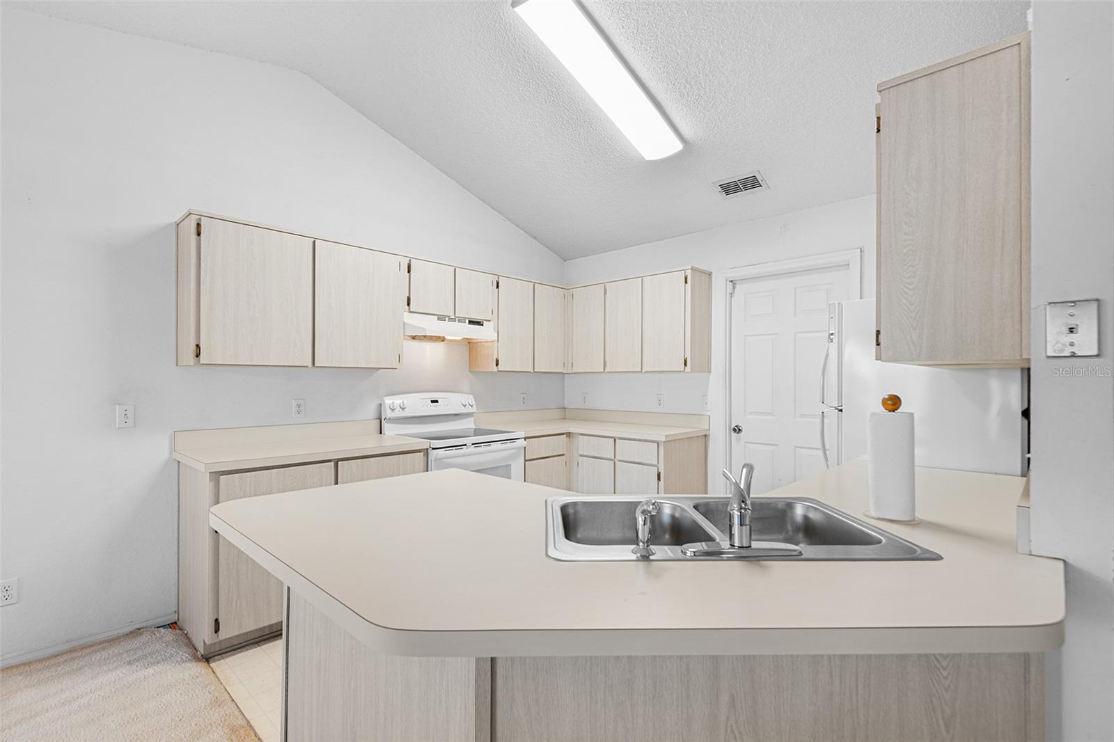HUCKLEBERRY FIELDS - Residential