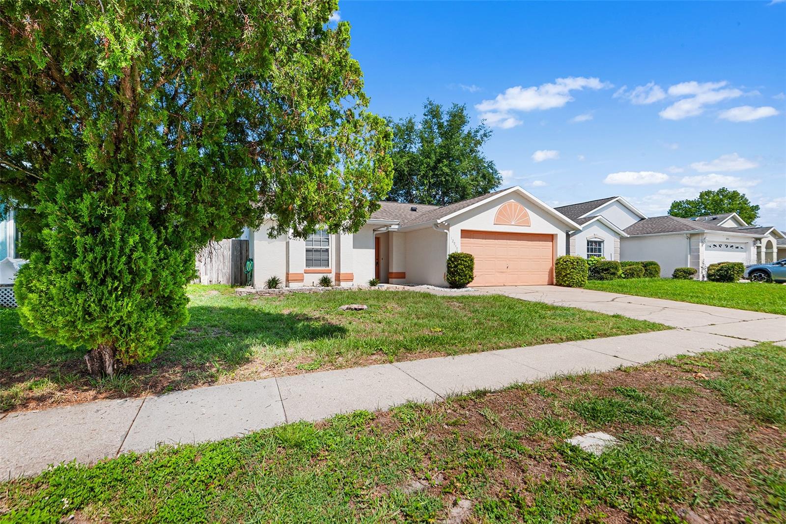 HUCKLEBERRY FIELDS - Residential