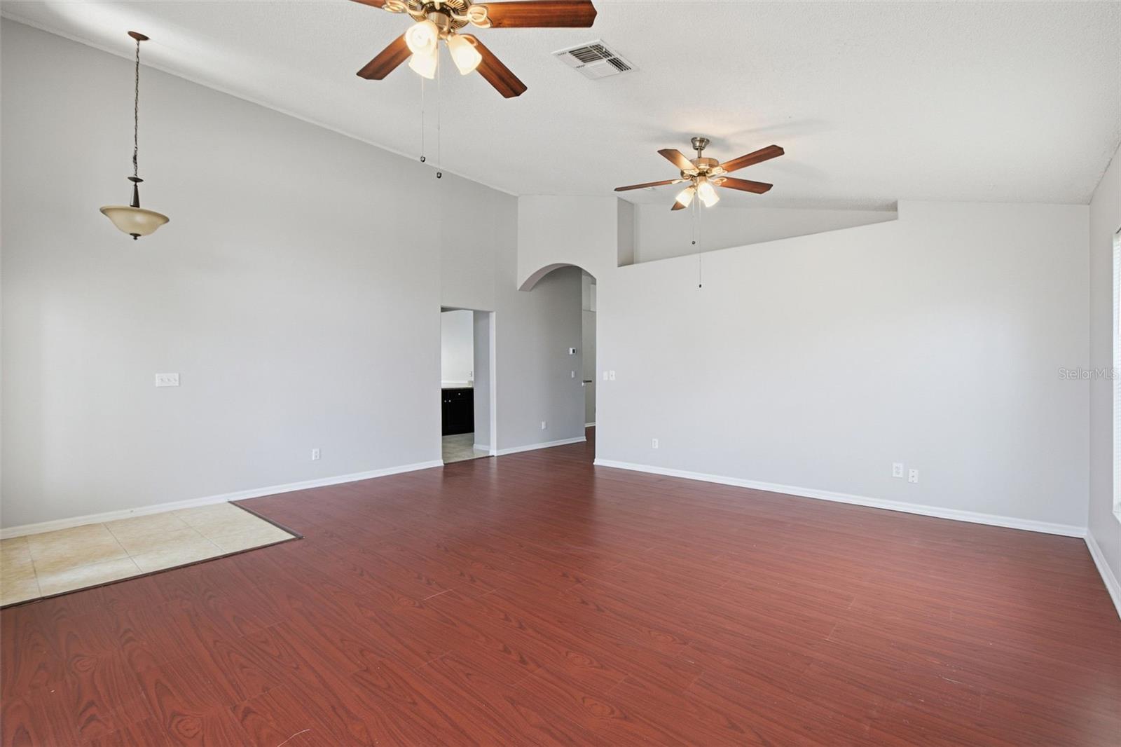BRENTWOOD HILLS TRCT B UN 2 - Residential