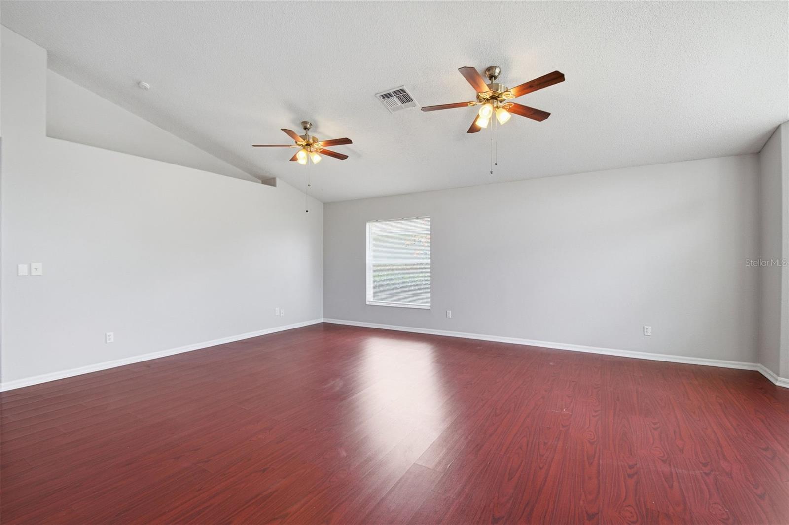 BRENTWOOD HILLS TRCT B UN 2 - Residential