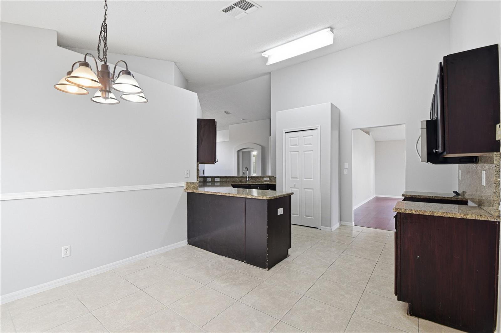 BRENTWOOD HILLS TRCT B UN 2 - Residential