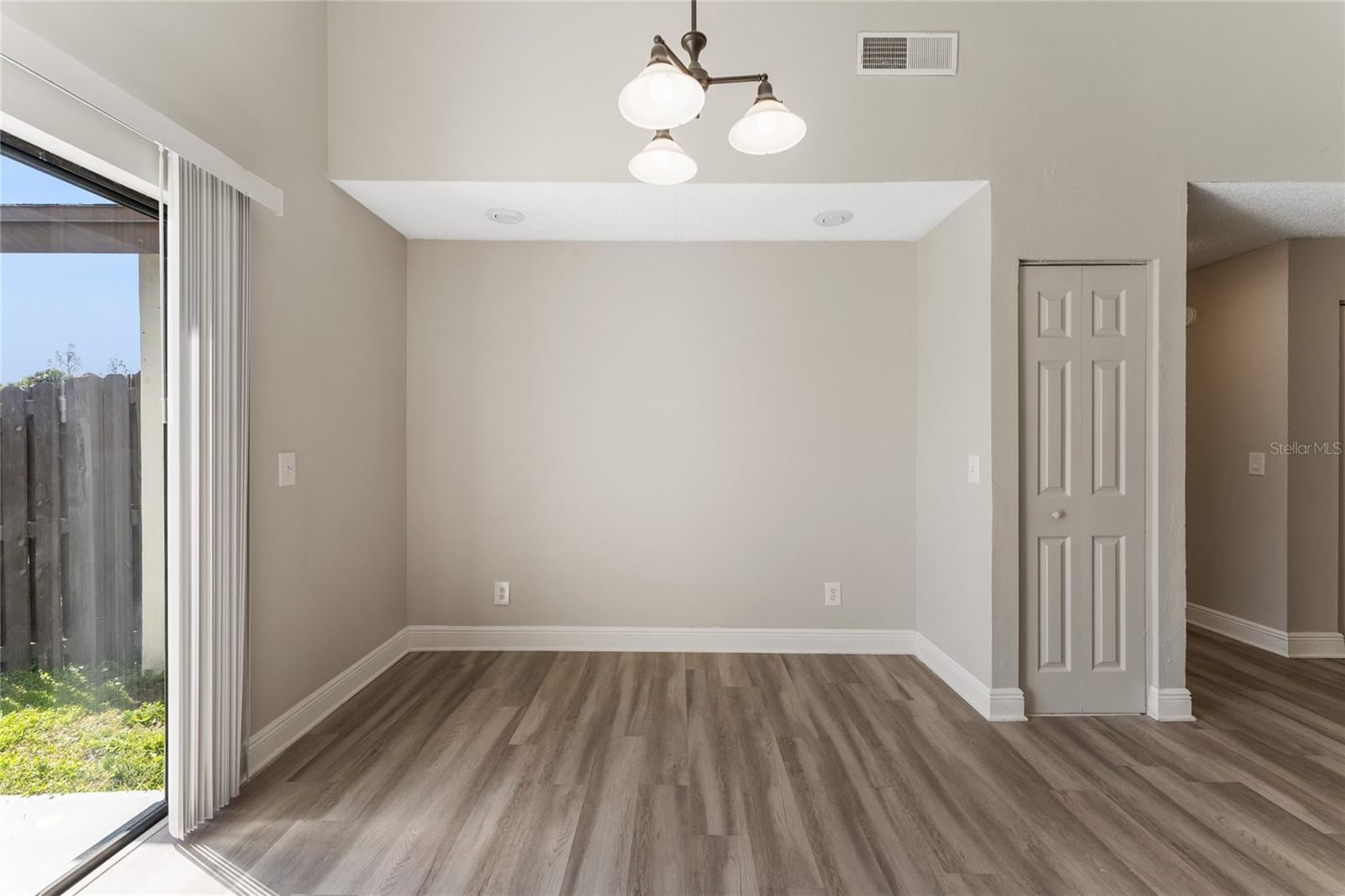 BELLEFIELD VILLAGE AMD - Residential Lease