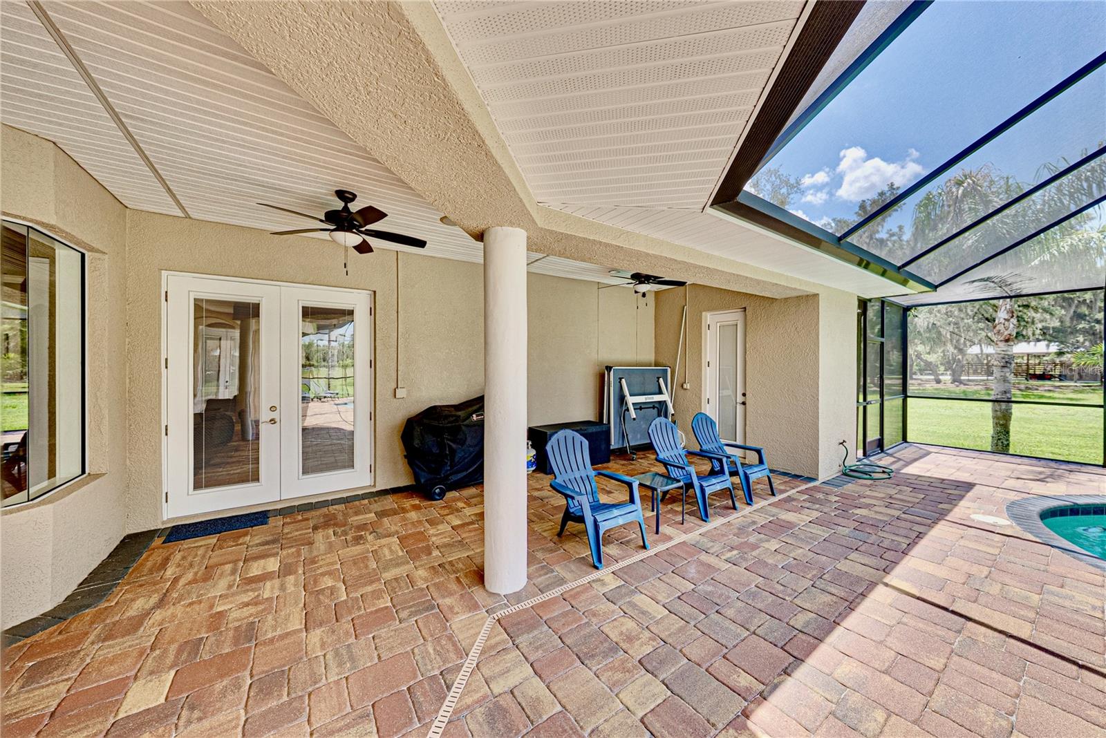 HAMMOCK OAKS RESERVE - Residential