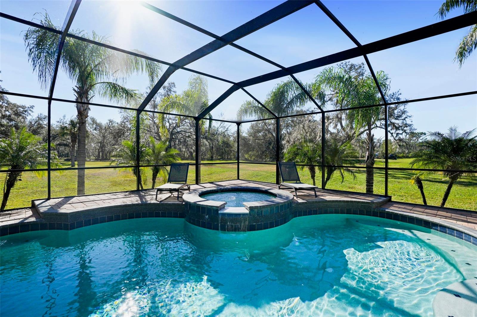 HAMMOCK OAKS RESERVE - Residential