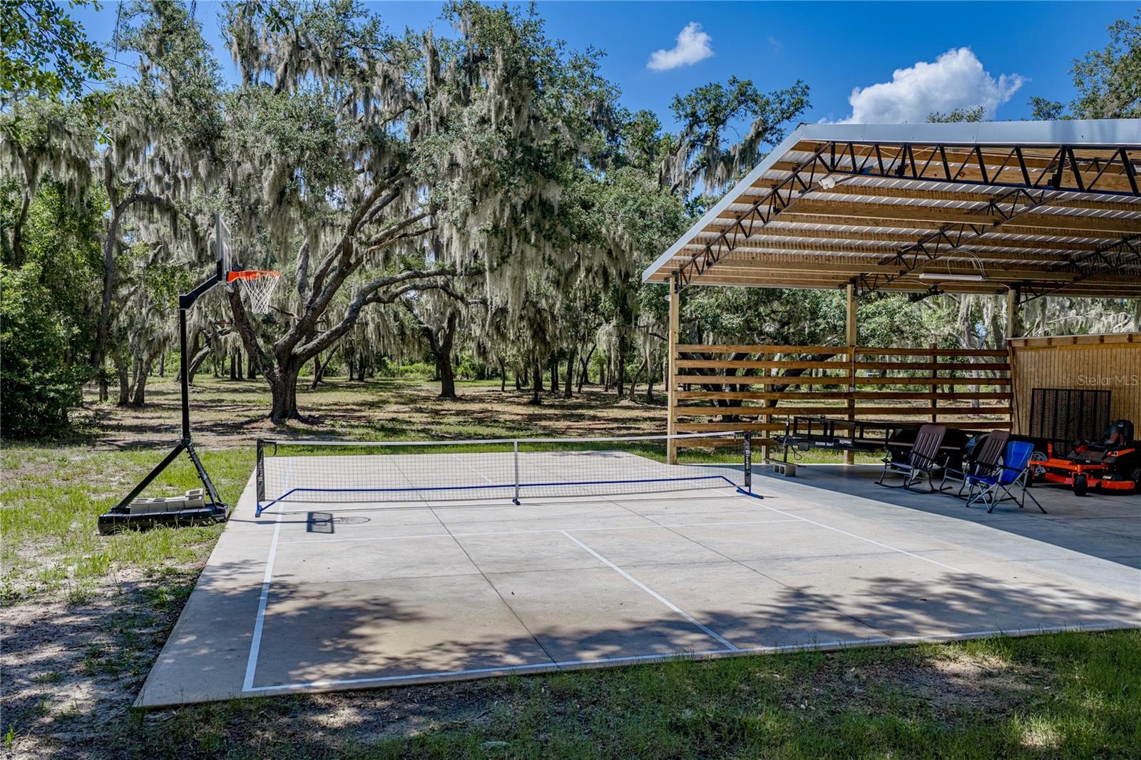 HAMMOCK OAKS RESERVE - Residential