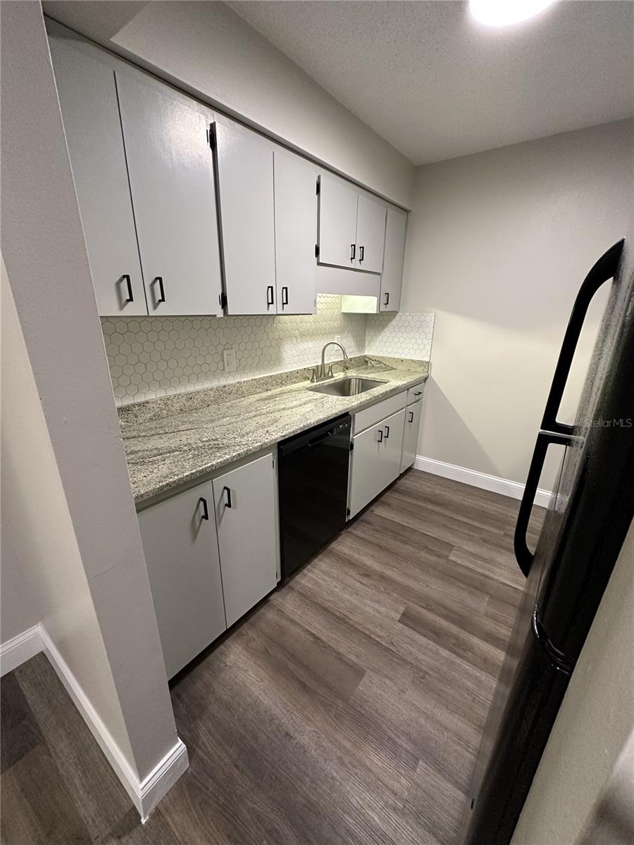 OAKWOOD COURT CONDO - Residential