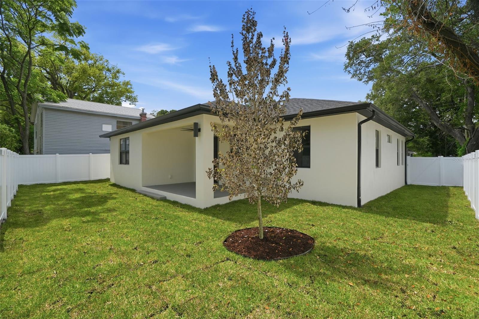 LA PALOMA - Residential