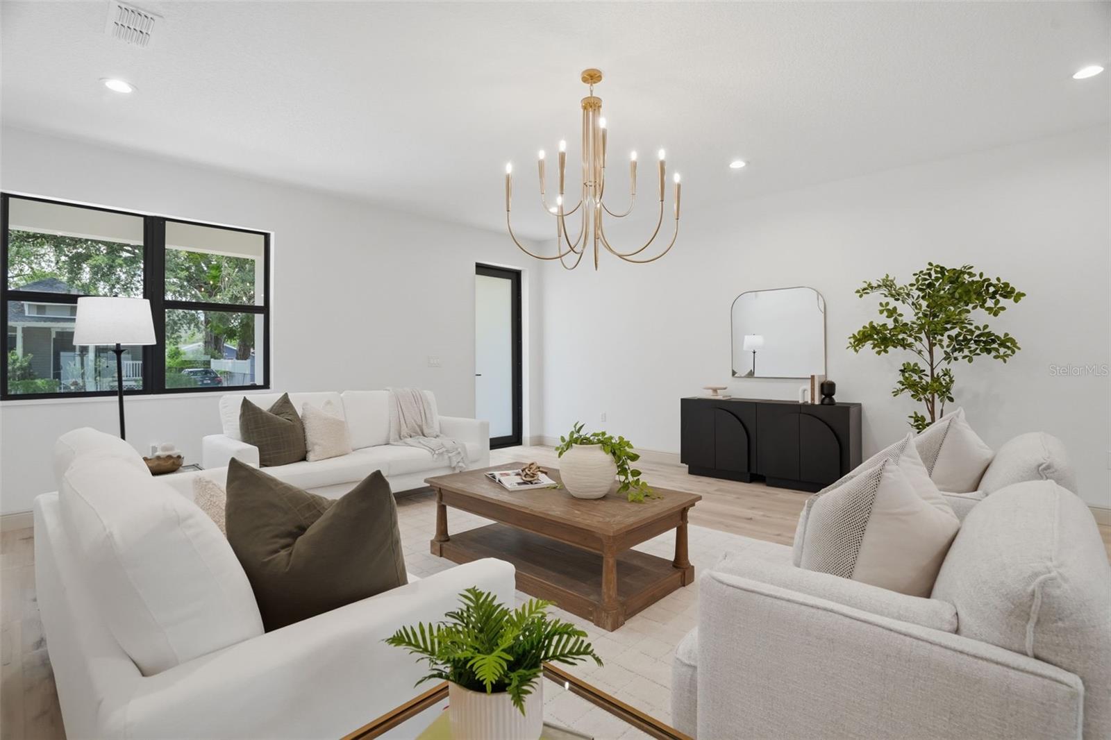 LA PALOMA - Residential