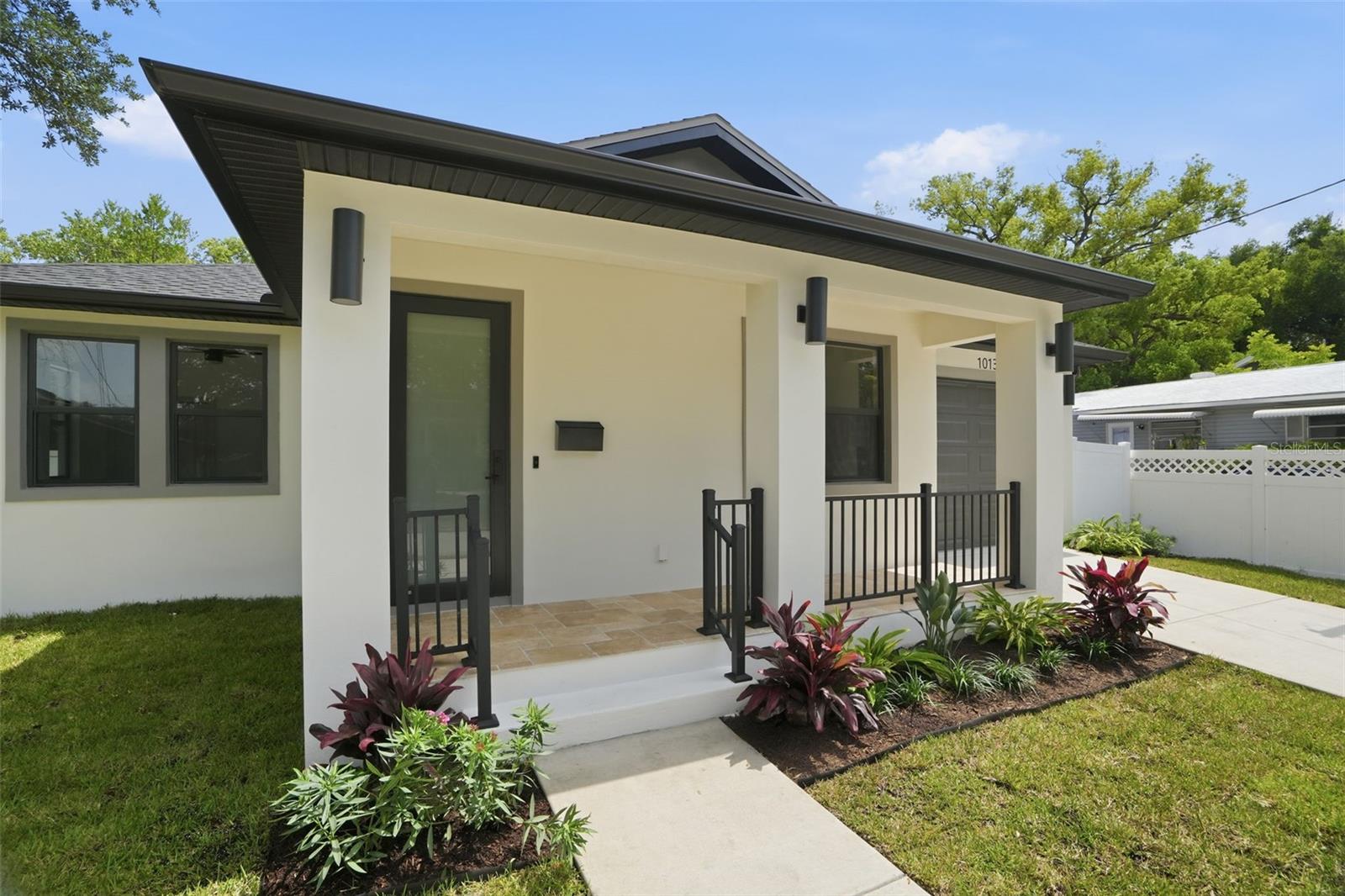 LA PALOMA - Residential