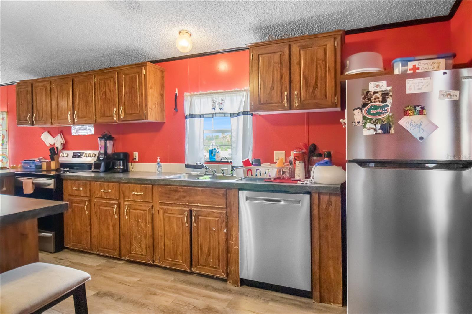 BELLEVIEW HILLS ESTATE - Residential