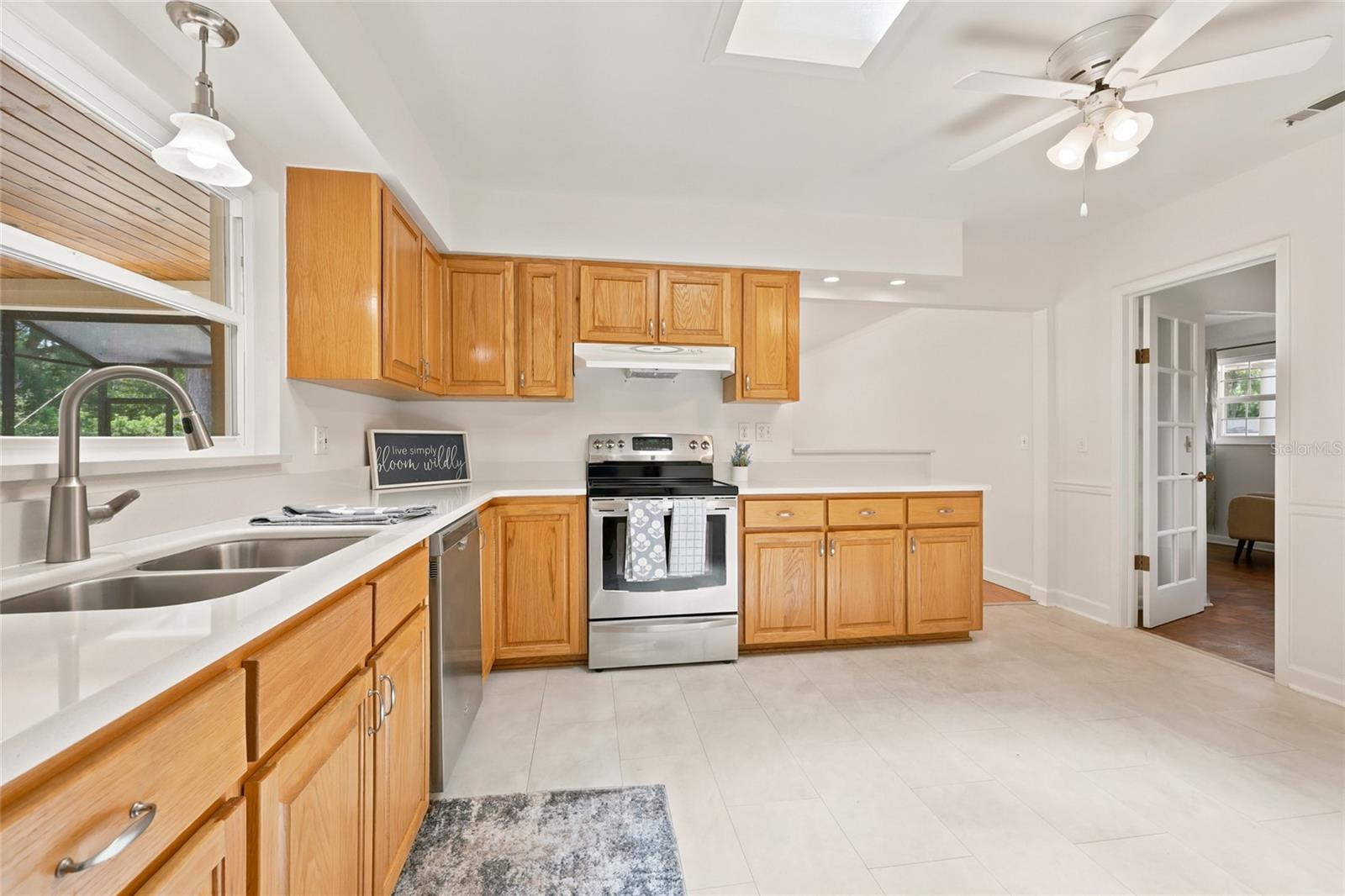 HENDERSON HEIGHTS - Residential