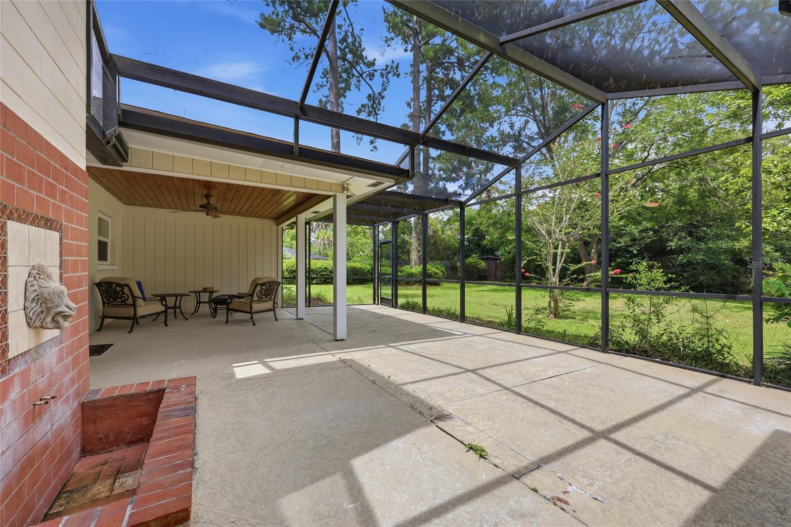 HENDERSON HEIGHTS - Residential