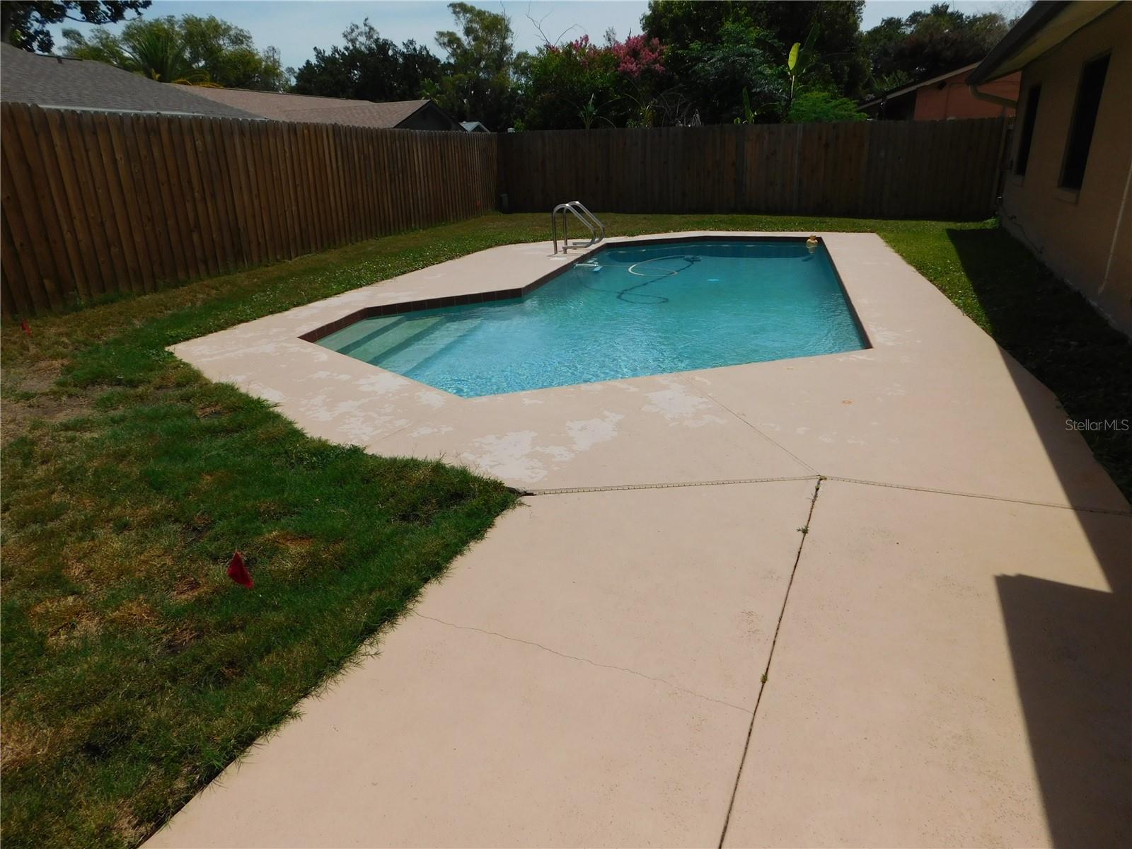SKY LAKE SOUTH - Residential