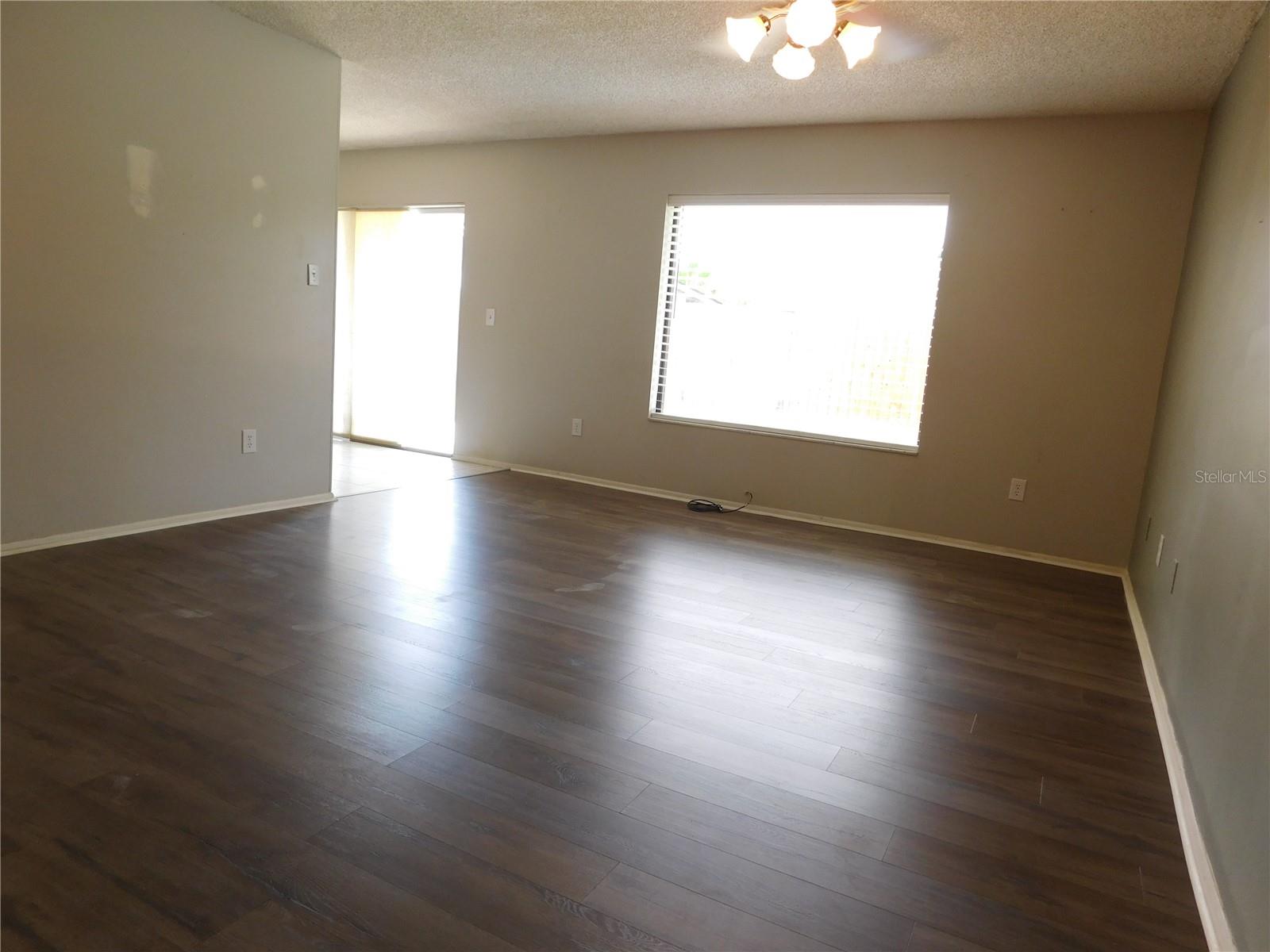 SKY LAKE SOUTH - Residential