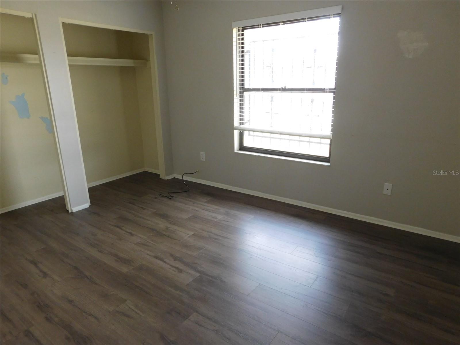 SKY LAKE SOUTH - Residential