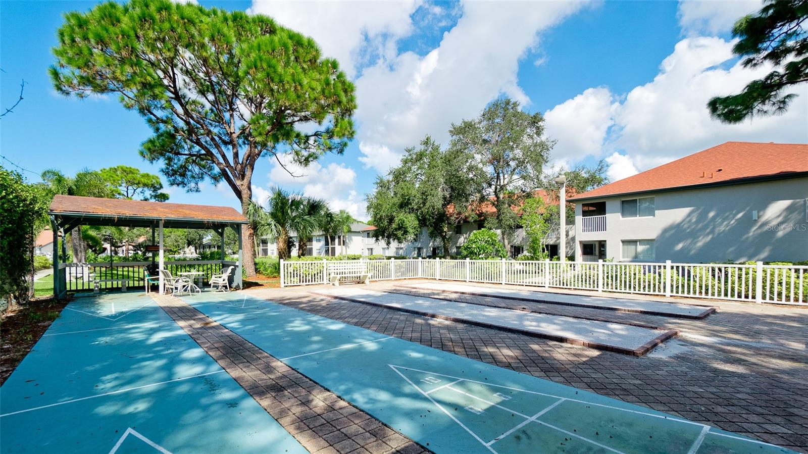 SHOREWALK - Residential