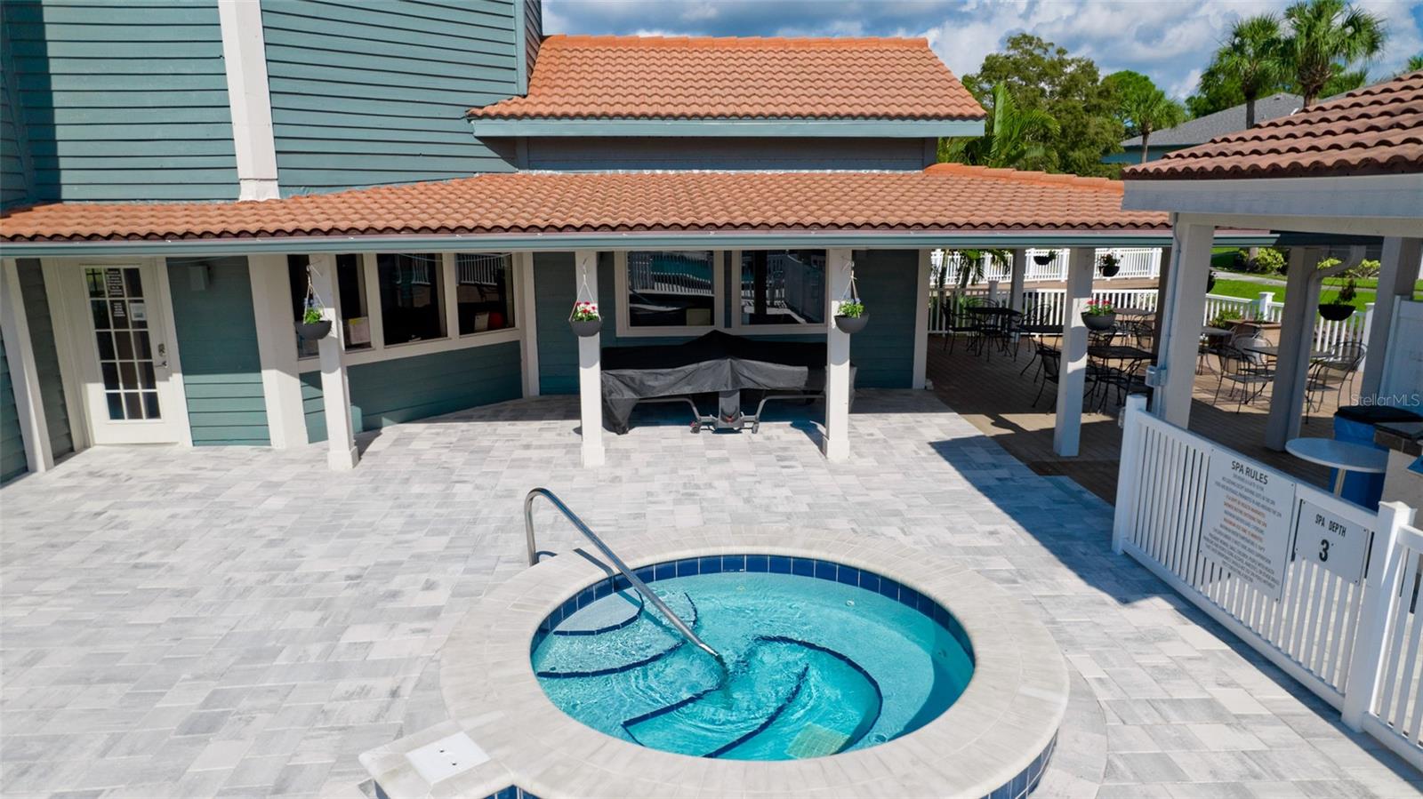 SHOREWALK - Residential