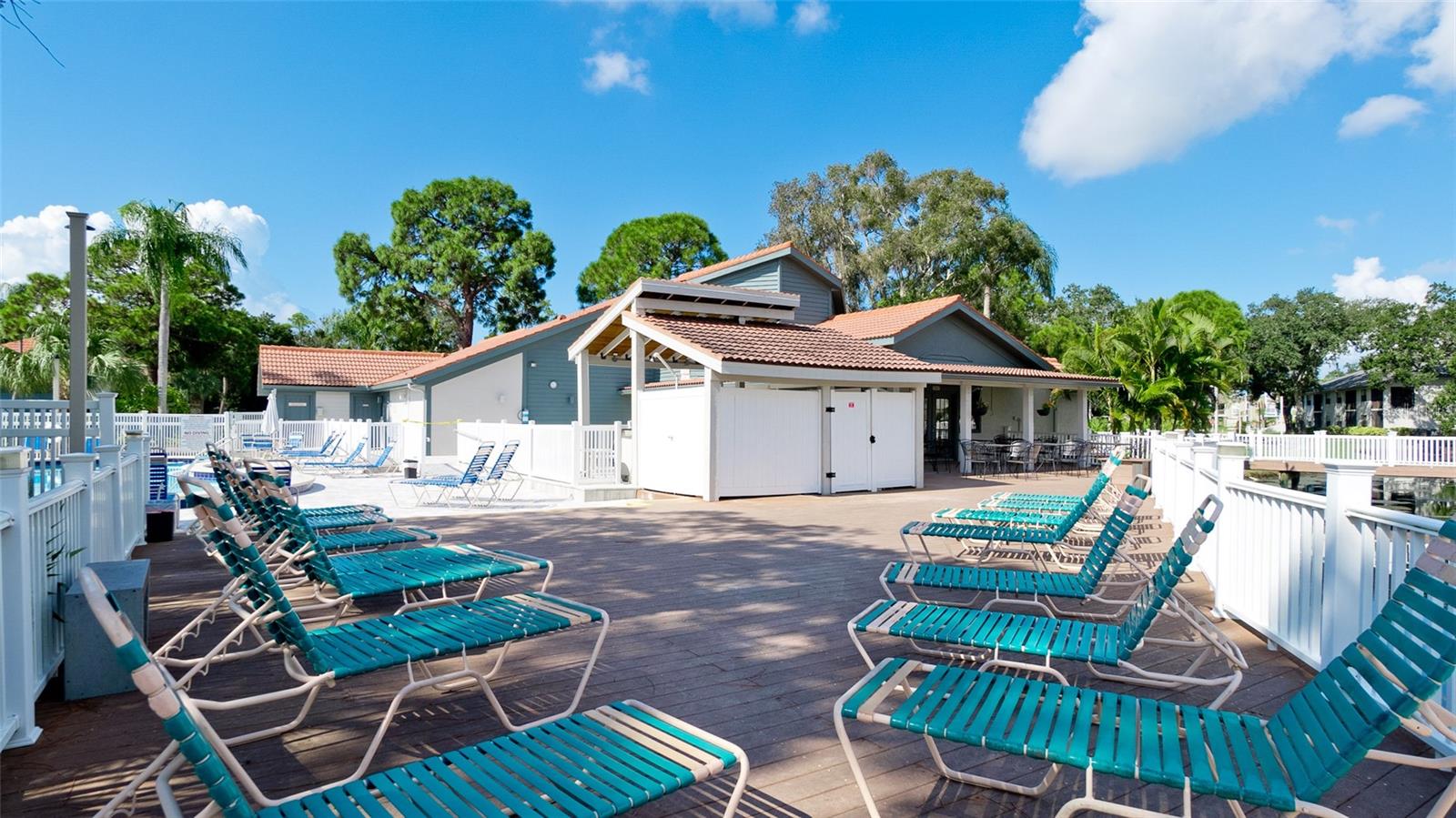 SHOREWALK - Residential