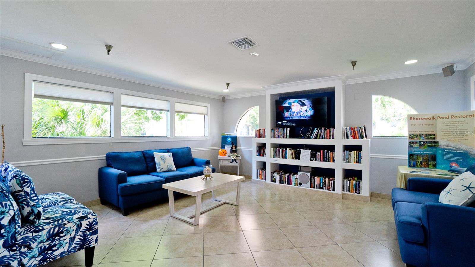 SHOREWALK - Residential