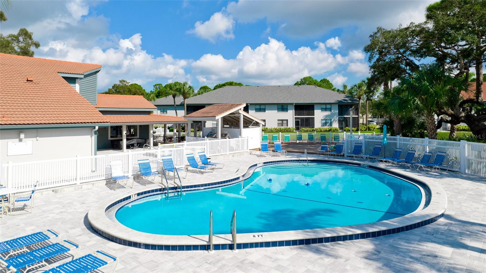 SHOREWALK - Residential